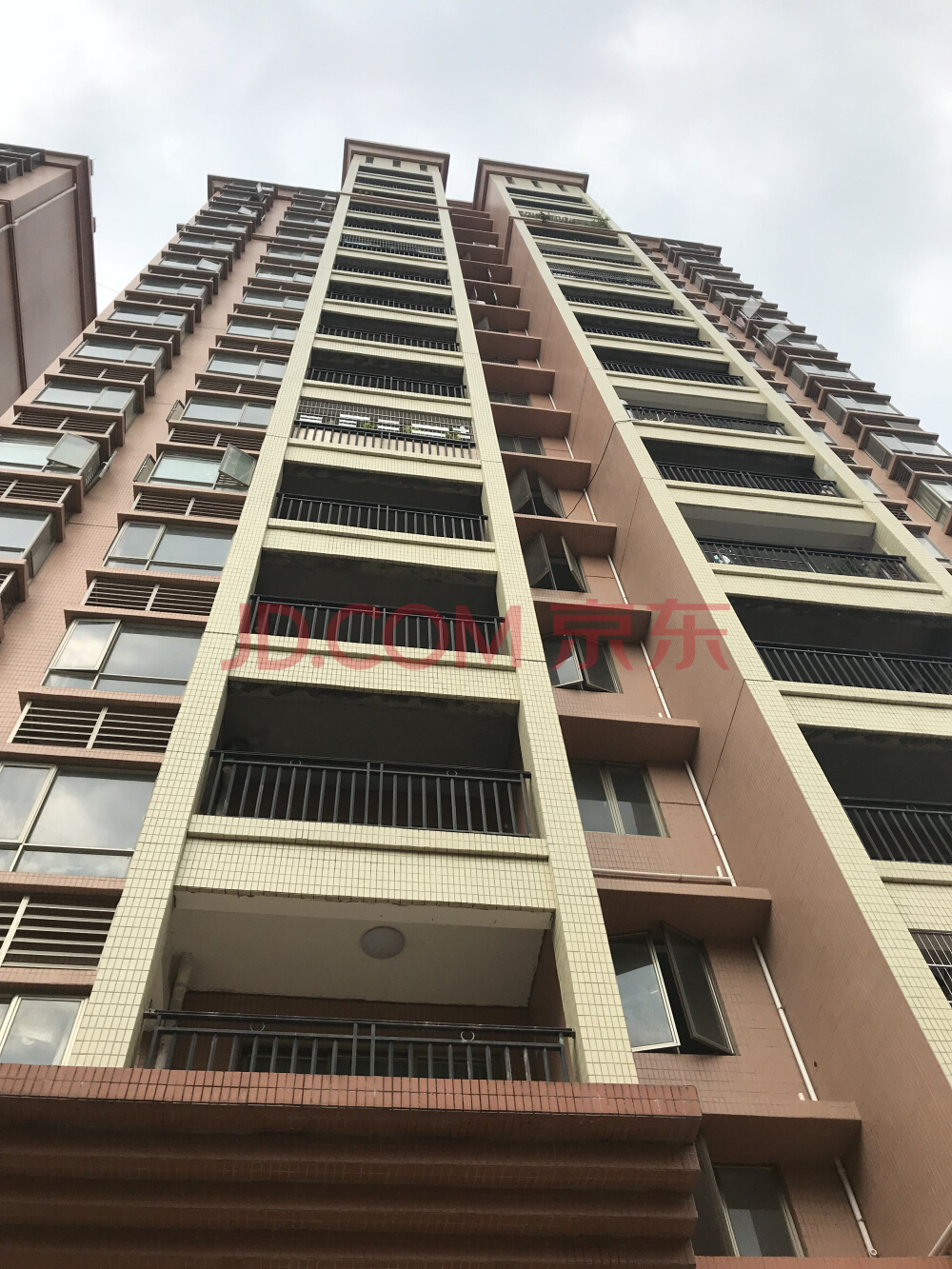 【二拍】广东省佛山市南海区九江镇康宁路18号鸿港湾公馆1座701房