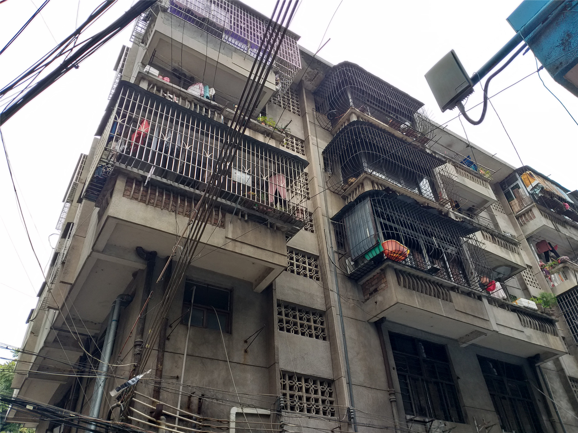 【第一次拍卖】佛山市三水区西南街道文锋中路四巷1座3-505房产