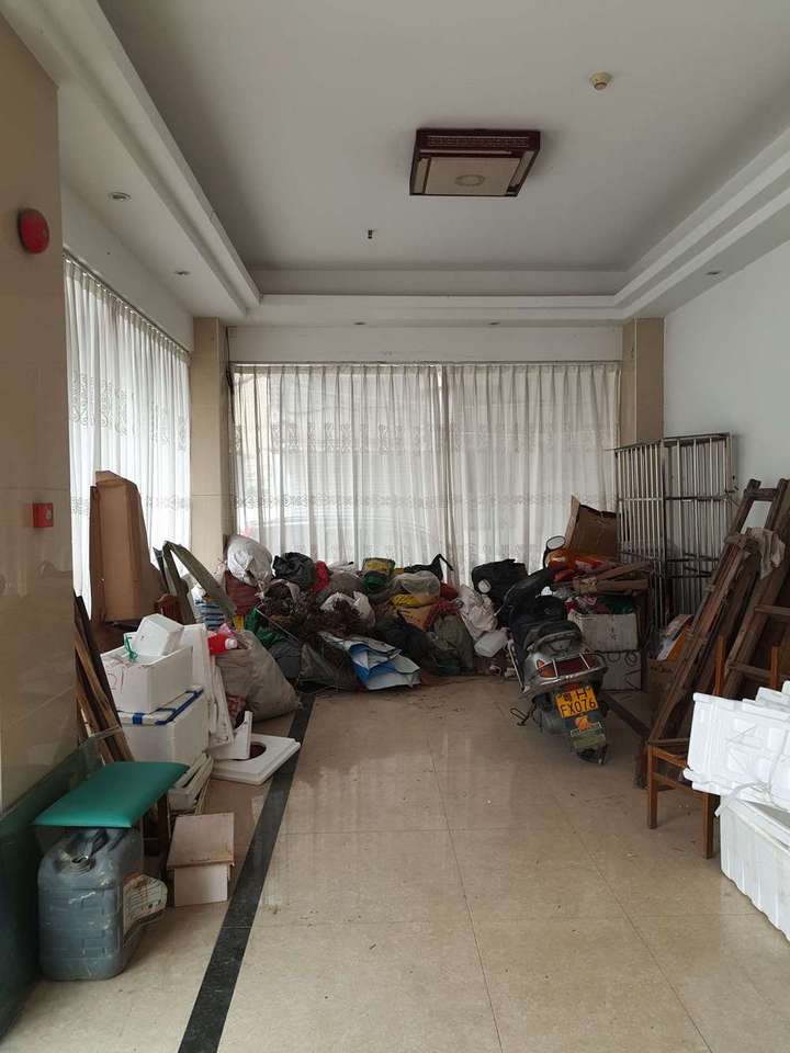 【变卖】广东省肇庆市高要市南岸南兴二路综合楼 建筑面积：4154.16㎡