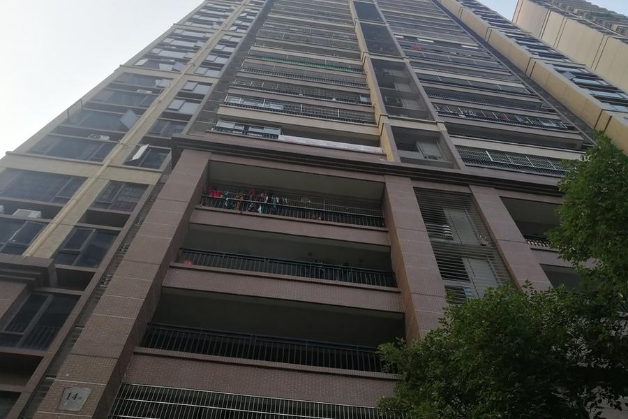 【第一次拍卖】佛山市三水区西南街道西河路1号北江明珠花园14座2402房产及屋内家具、电器一批