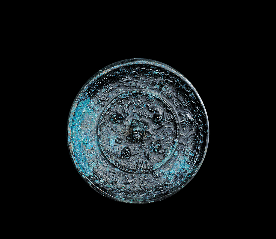 葡萄銅鏡（藍鏽）

RMB: 1,000-2,000